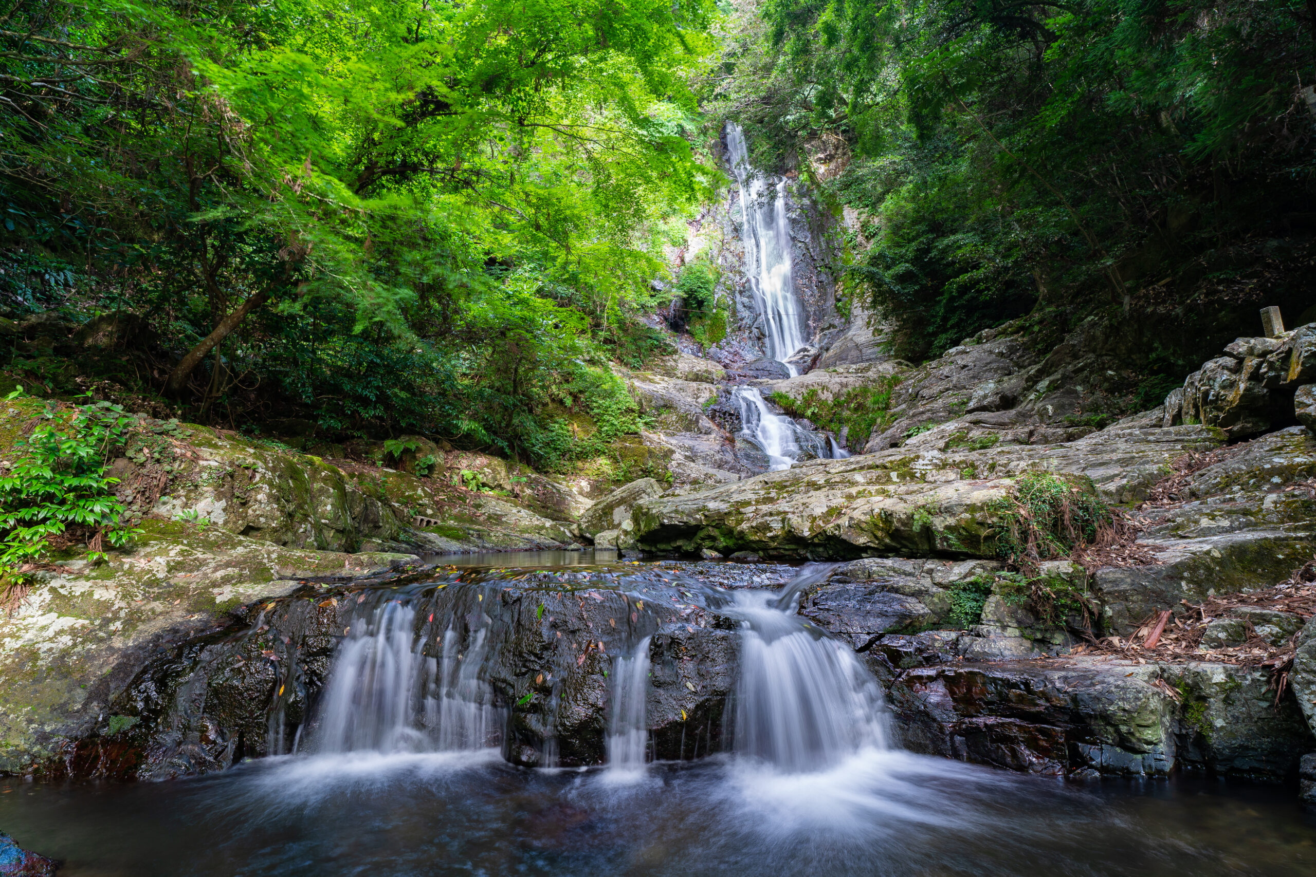 Suga no Taki waterfall in Kokuraminami Ward, Kitakyushu